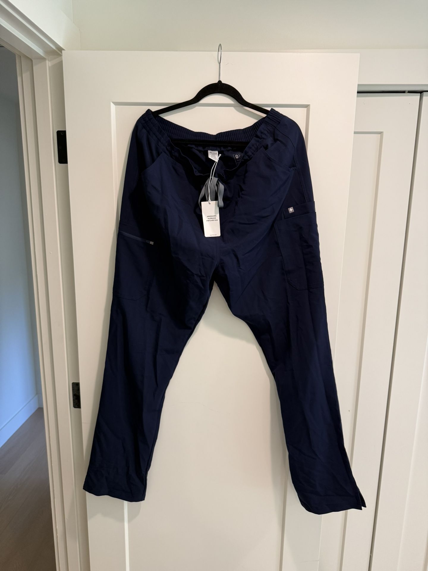 FIGS Yola Skinny Scrub Pants Women’s