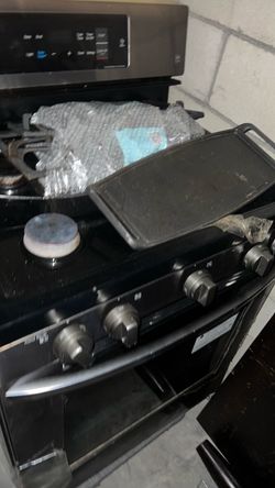 Black Stainless Gas Range Stove