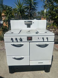 Vintage Stove $200 or best offer