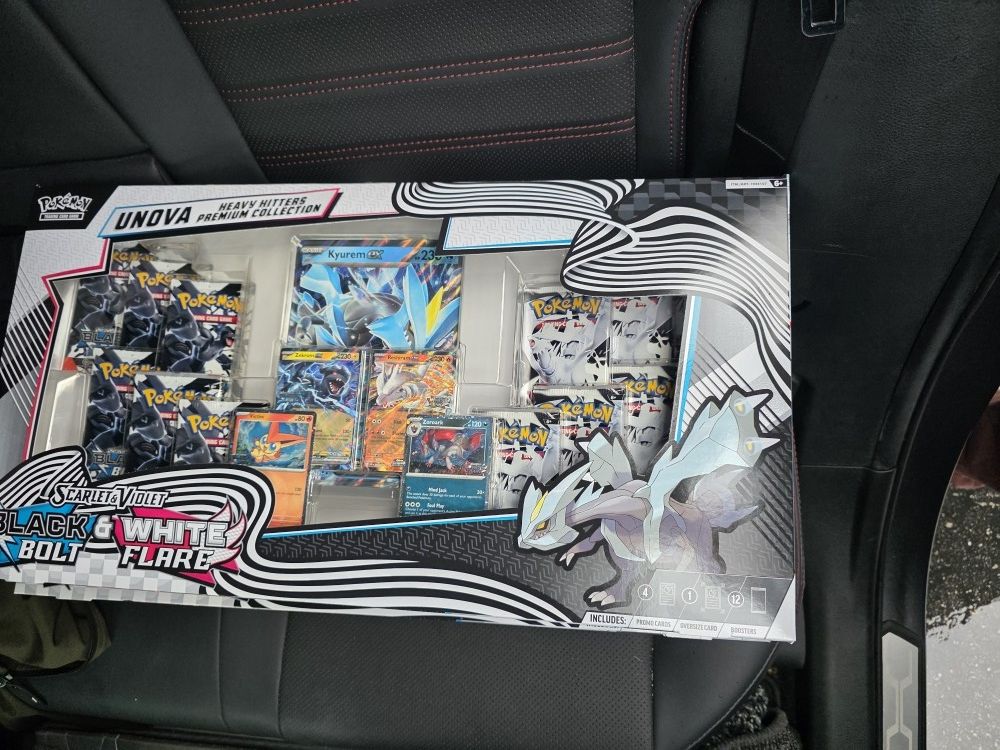 Pokemon Unova Heavy Hitters Premium Collection - SV: Black Bolt (BLK)