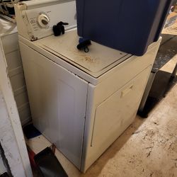 Used Working Dryer For $75 Must Pick Up 