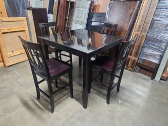 Dinning Table And 4 Chairs