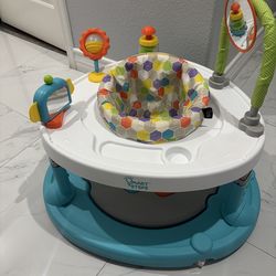 Activity Center Walker