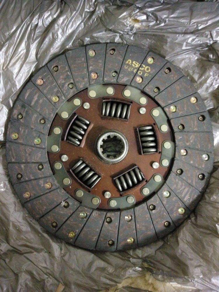 LUK Clutch Set 05-065 Fits Jeep YJ /TJ 1994 to 2006 and Dodge, NEW!