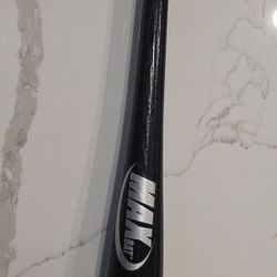 MAX BAT MODEL C4 PRO ASH 33 LENGTH BASEBALL BAT -NEW