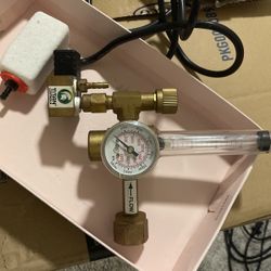 Titan Controls Co2 Regulator 