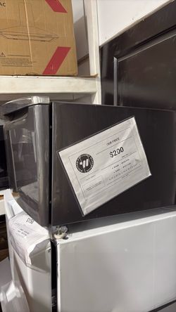 Whirlpool laundry pedestal Stainless Steel