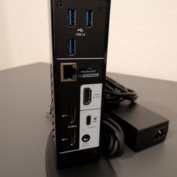 USB-C Laptop Dock | Triple Monitor