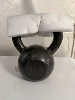 New 45 pound  cast iron kettlebell