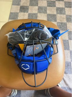 New EvoShield Pro-SRZ Catcher’s Facemask Royal Blue