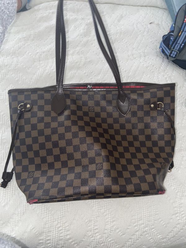 Louis Vuitton Neverfull MM for Sale in Apple Valley, CA - OfferUp
