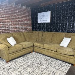 Delivery available- La Z boy brown 3 pc L shape sectional sofa couch