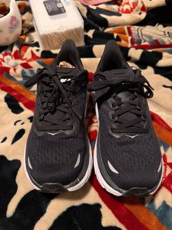Hoka women shoes
