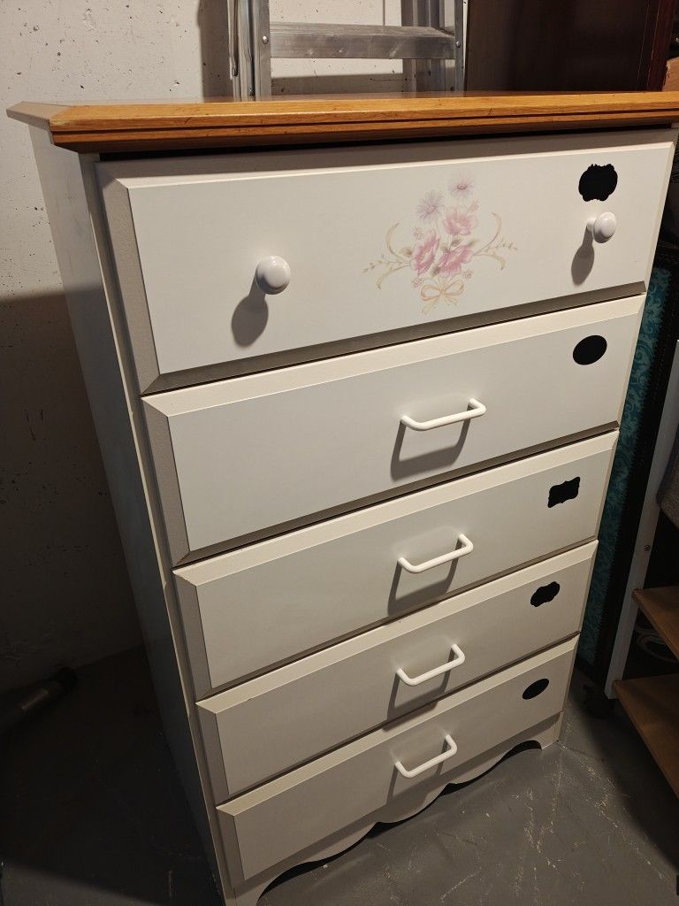 Kid's Dresser/Bookshelf