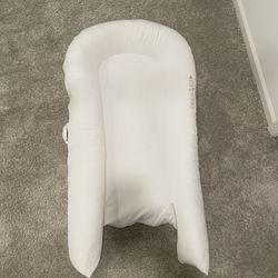 Dokatot Grand Baby / Toddler Lounger - White
