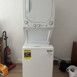 GE Washer Dryer(GAS) Stack Brand New