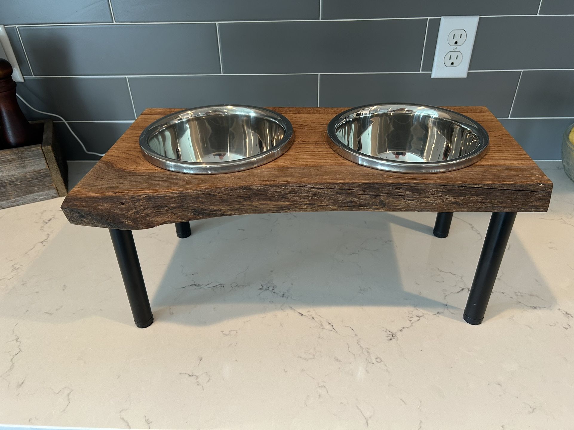 New Live edge oak raised pet feeder.