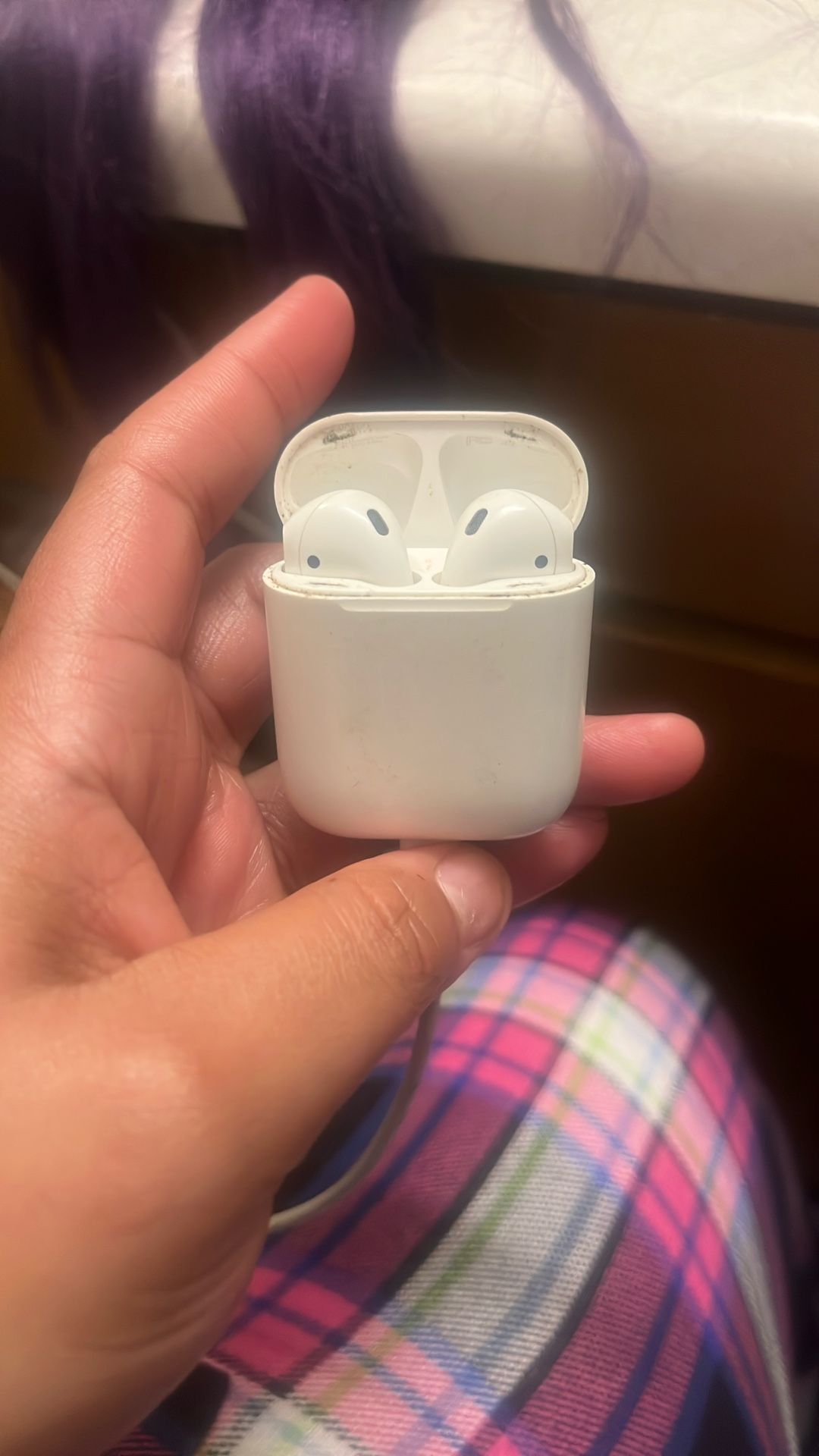  2 Working Pair  Of Apple Airpods with Charging Case, 2nd Gen 