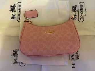 Coach Teri Shoulder Bag in Signature Canvas light pink