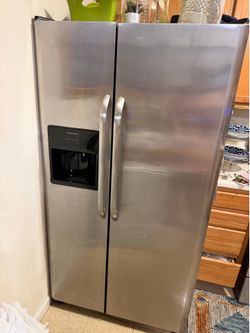 Frigidaire Refrigerator  Moving Sale
