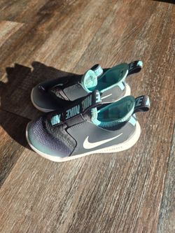 Nike Toddler Slip-On Sneakers