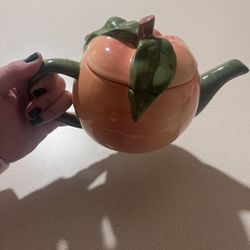 Peach Tea Pot!
