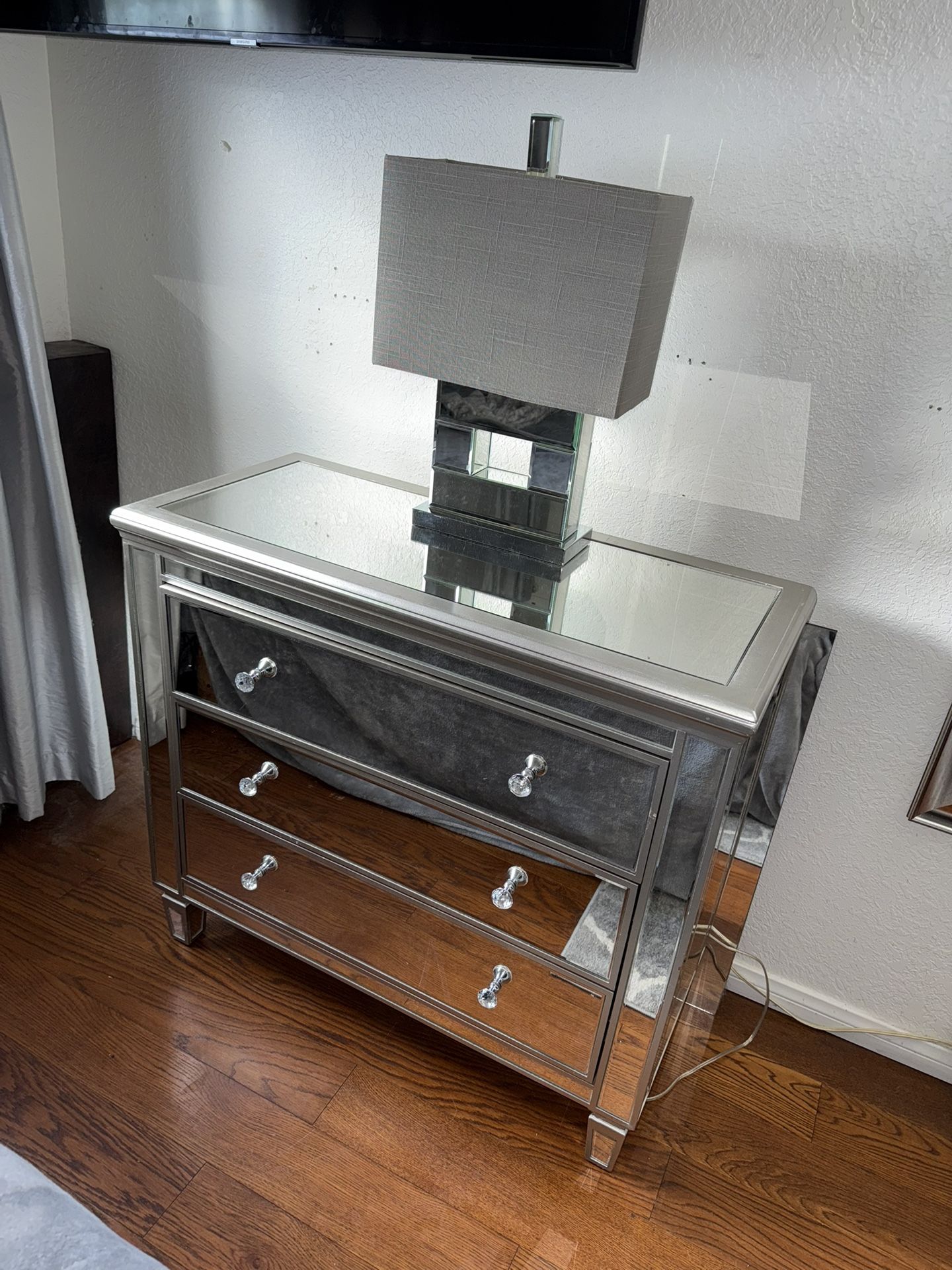 Mirrored Dresser For Bedroom 