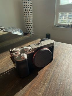 Sony a7c bundle (camera + 2 lenses)
