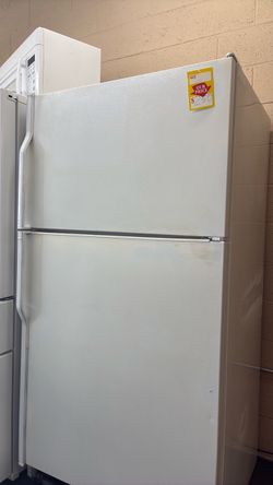 Nice like new Kenmore refrigerator
