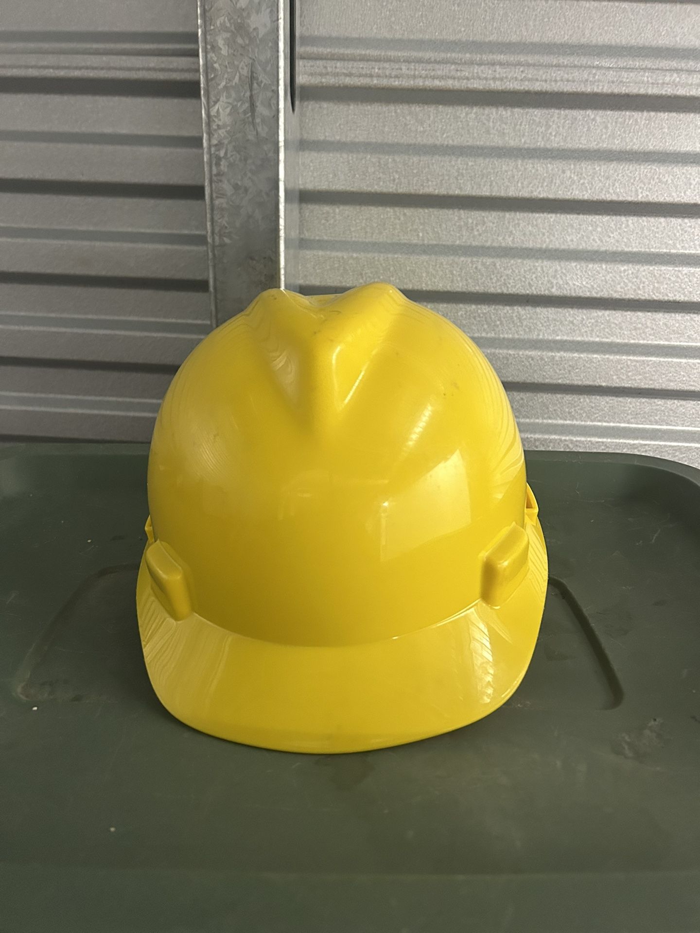 MSA V-Gard Standard Hard Hat with Adjustable Fas-Trac Suspension - Yellow Built-in slots for accessories Provides same features as standard size h