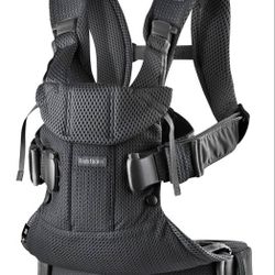 BabyBjörn New Baby Carrier One Air 2019 Edition, Mesh, Black, One Size (098025US)(Pack of 1)