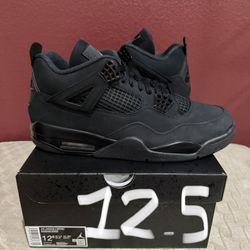 MENS SIZE 12.5 NIKE AIR JORDAN 4 RETRO BLACK CAT (2025)