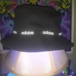 NWT Adidas Bucket Hat/ Fisherman Hat RN#90288 Black and White