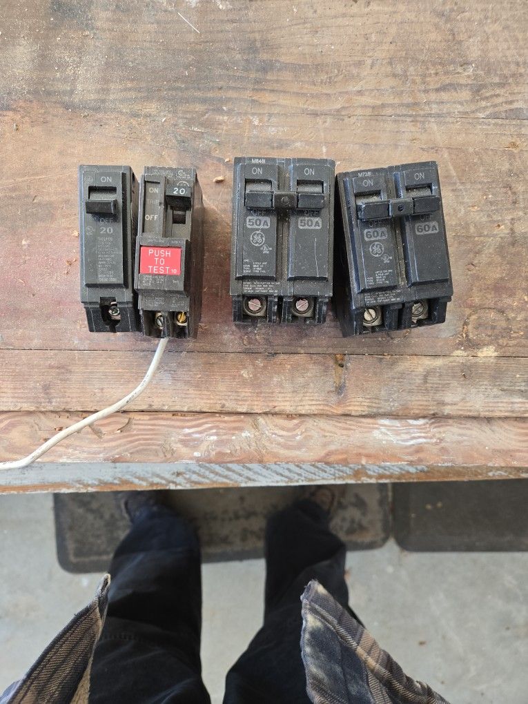 GE Breakers
