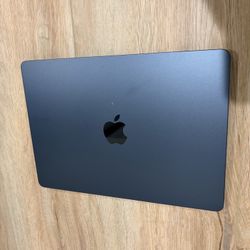 Apple MacBook Air with M2 Chip 256GB