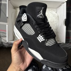 Jordan 4 White Thunder