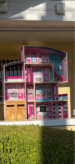 Doll house