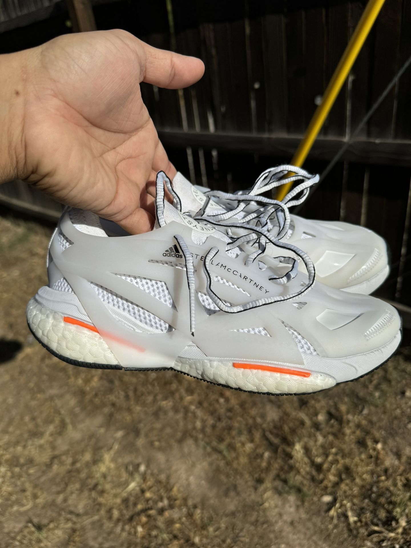 STELLA MCCARTNEY X SOLARGLIDE 
