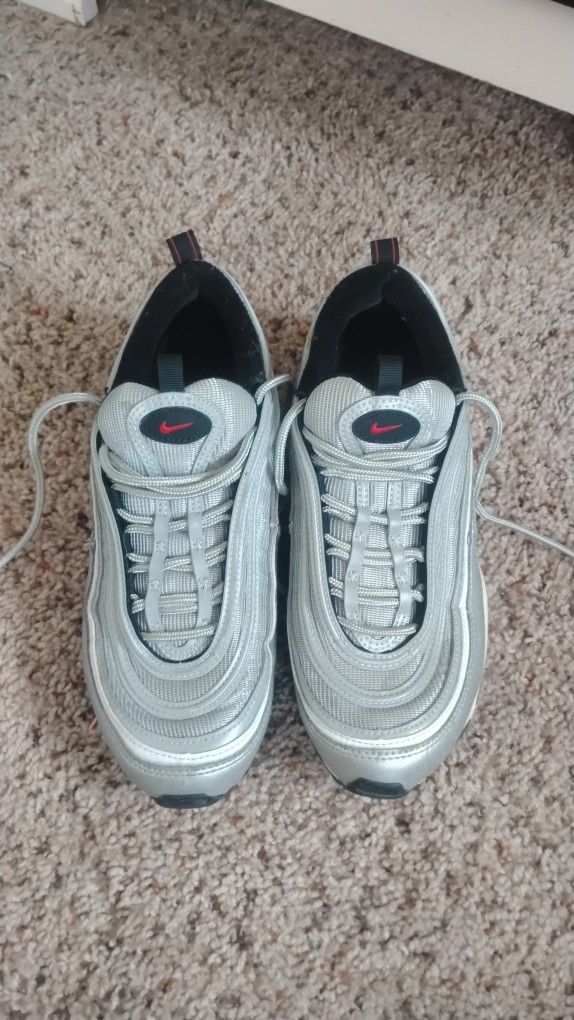 size 9 nike air max