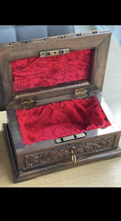 Traditional Turkish Hand carved walnut Wood Jewellery box trunk/sandik, hand carved wooden box
