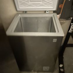 Ice Box Freezer