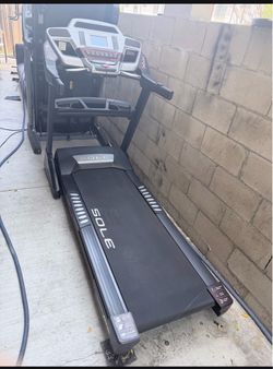 Sole F63 Treadmill