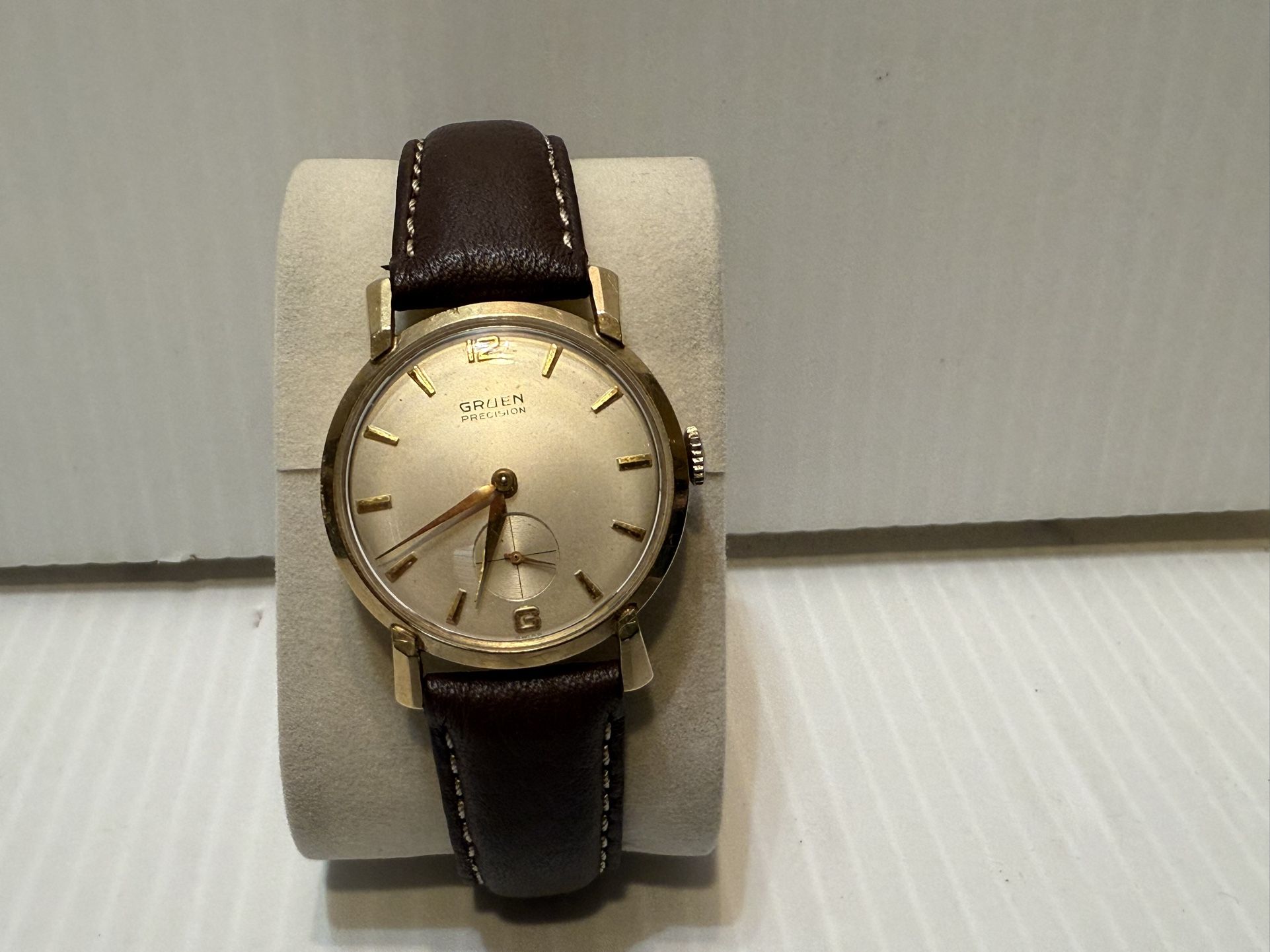 Vintage Gruen Precision Men's Mechanical Wristwatch in Solid 14k Gold, 1960's
