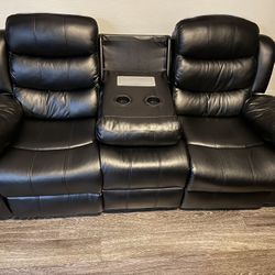 Double Manual Recliner Loveseat 3 Seater Chair Asking Only - $420 OBO
