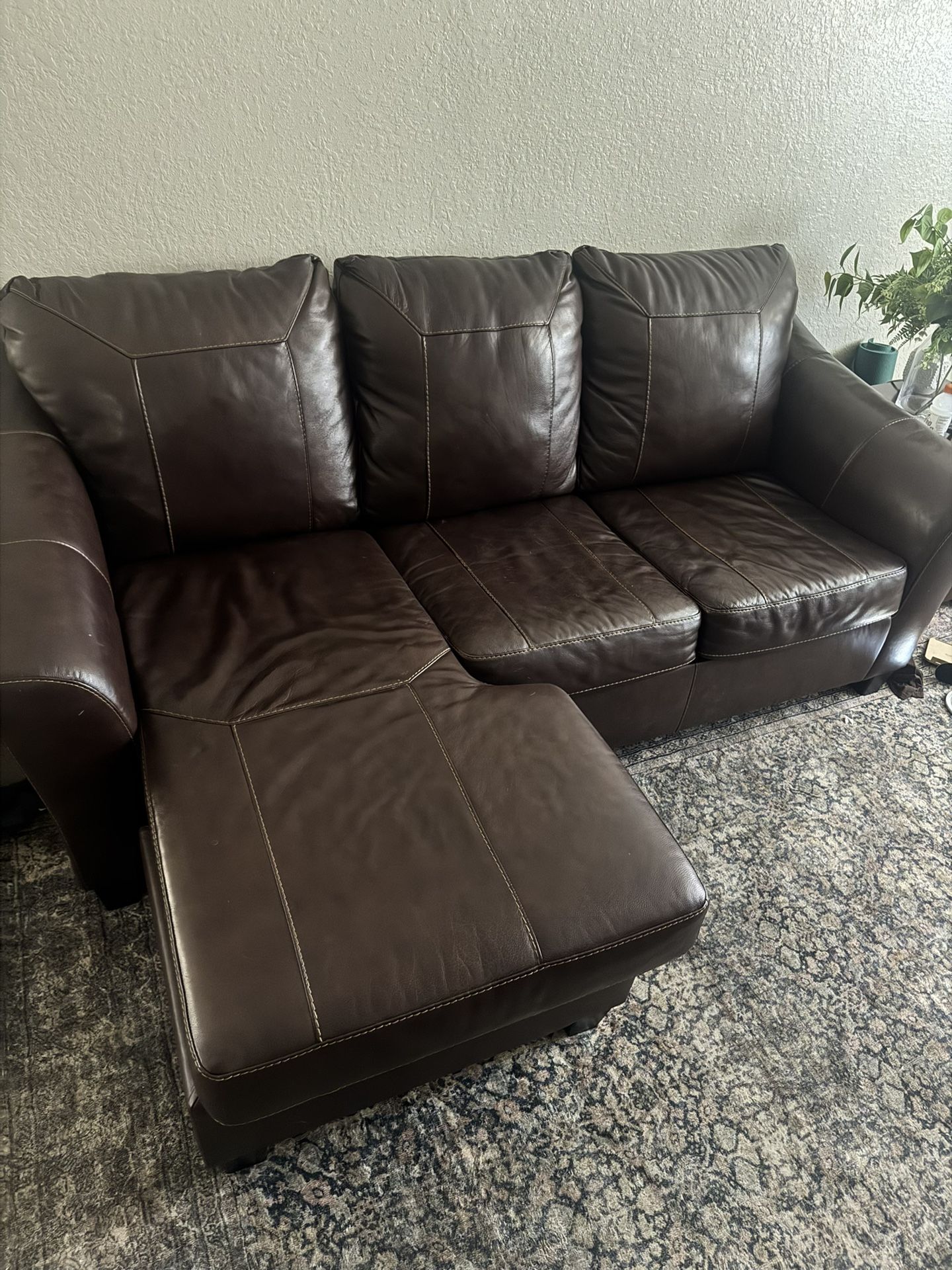 Brown Leather Couch With Chaise 