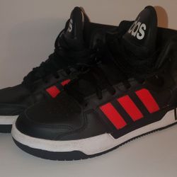 Mens Adidas Size 9