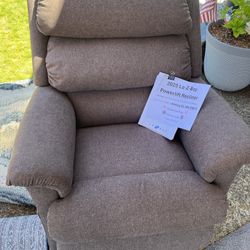 La-Z-Boy Power-lift Recliner 