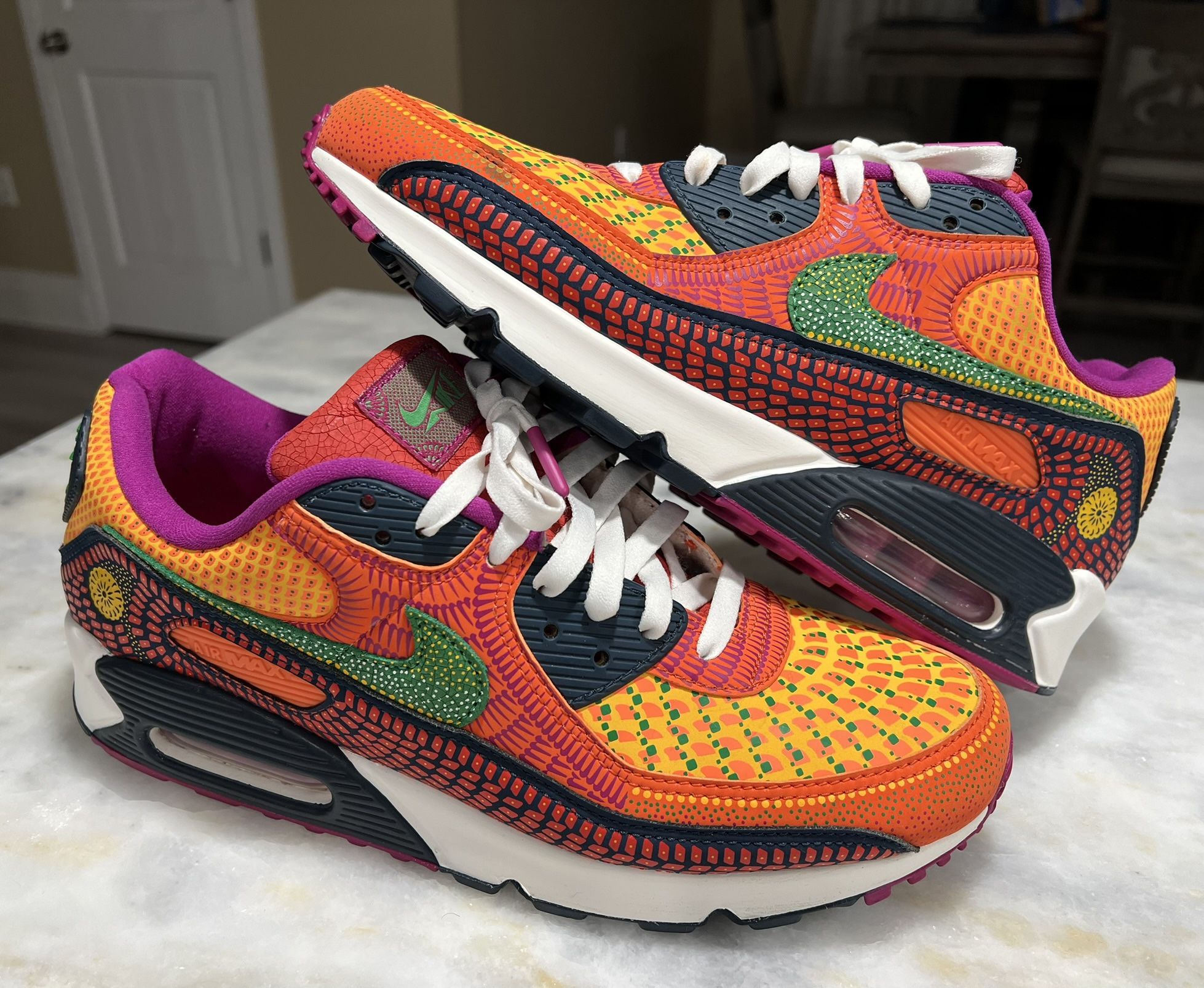 Nike Air Max 90 Día de Muertos - SIZE 10.5