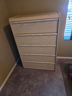 Dresser