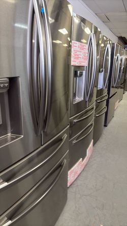 Four-door Flex french door refrigerators